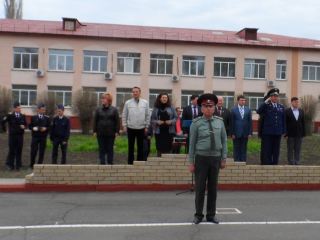 В Луганске прошел фестиваль командучастниц военноспортивной игры Зарница фото