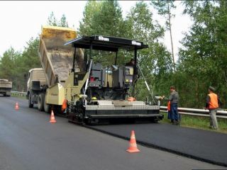В дороги Краснодонского района вкатают больше  млн грн