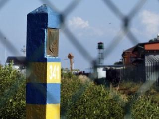 Беременная жительница Луганщины пыталась переправить через границу нелегала