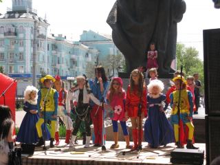 Детский ансамбль «Зернышко» покорил  сердца луганчан