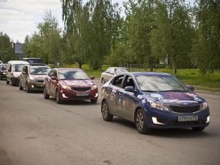 Автопробег в честь Дня Победы организовывает молодежь Луганска
