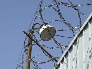 Работнику Брянковской колонии, который «прошляпил» зэка, грозит 3 года тюрьмы