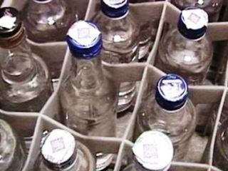 Житель Луганска наладил производство поддельной водки и бытовой химии