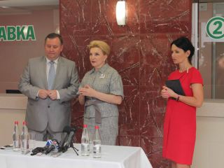 Министр здравоохранения готова перебраться на работу в Луганск (видео)