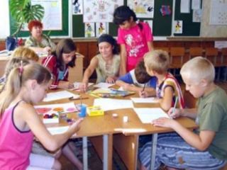 Луганские школы превратятся в места для отдыха