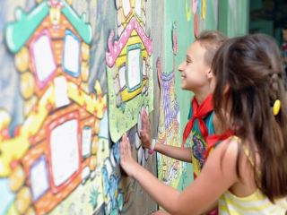 56 пришкольных лагерей открыли свои двери для маленьких луганчан