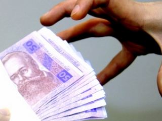 Директор школы в Луганской области попалась на взятке