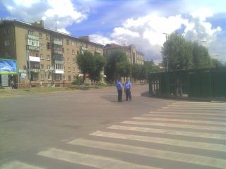Центр Луганска заполонили милиционеры (фото)