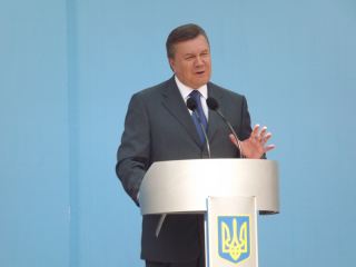 Янукович в Алчевске запустил уникальную электростанцию (фото)