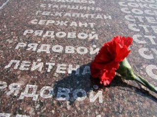 Луганск затихнет на минуту