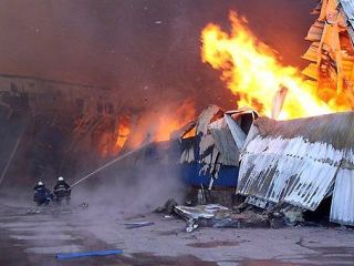 Рынки Луганска в любой момент могут загореться