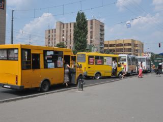 Страсти по луганским маршруткам: в горсовете прокомментировали отмену конкурса перевозчиков