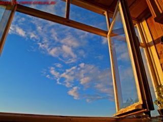 В Луганской области пятилетний мальчик выпал с балкона го этажа