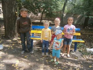 Благодаря Сергею Петракову во дворах луганчан стало уютнее фото