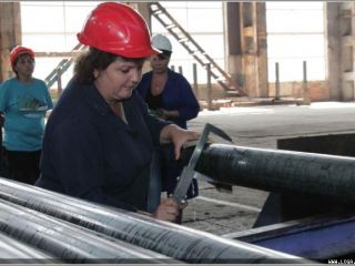 На Луганском трубном заводе возобновилось производство