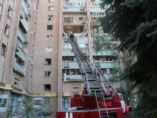 Взрыв в жилом доме Луганска: из-под завалов извлекли еще одно тело