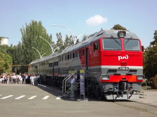 Глава Кабмина посетил ПАО Лугансктепловоз