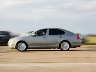 От Запорожца до БМВ как луганчане на взлетке гоняли видео