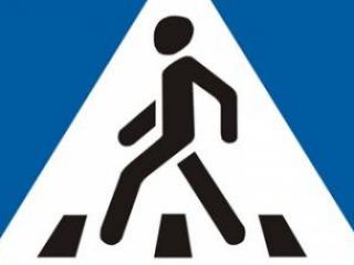 В Луганске на пешеходном переходе сбили летнего парня