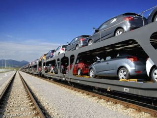 В Украину стали ввозить меньше автомобилей