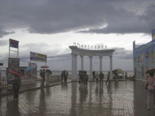 Прогулка по  набережной Алушты (фото, видео)