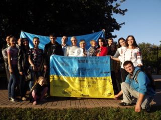 Талисман своими руками: болельщики биатлона сделали подарок украинской сборной (фото)