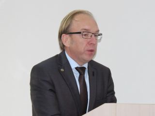 Между Россией и ЕС эксперт предрек Украине непростые времена