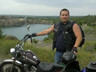 Как живется учителюбайкеру в Луганске