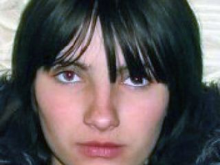 В милиции просят помочь найти девушку пропавшую  месяцев назад фото