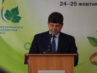 Мэр Луганска похвастался перед министрами мусорными вопросами
