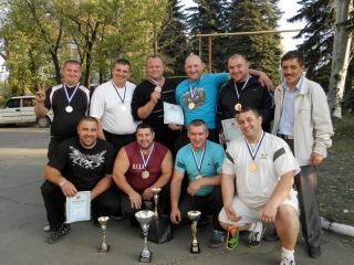 Краснодонские богатыри стали призерами Всеукраинских соревнований
