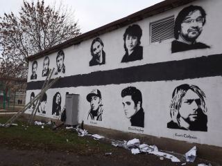 Стена великих музыкантов появилась в одном из городов Луганской области (фото)