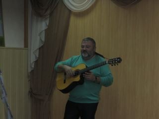 Известный бард Вадим Гефтер дал концерт в Луганске (фото, видео)