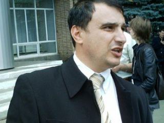 Скандал с вырубкой деревьев в Луганске Клинчаев готов блокировать горсовет