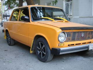 Чтобы добраться домой мужчина угнал автомобиль