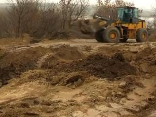 Журналисты и экологи борются с копанками на Луганщине видео