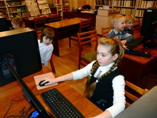 При поддержке Метинвеста в краснодонской школе оборудовали интернет-клуб