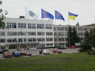 Стахановский вагоностроительный завод загудел по поводу Вильнюсского саммита