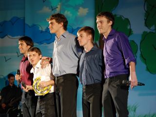 Луганские студенты читали рэп на слова Тараса Шевченко фото видео