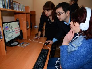 В Краснодоне люди с особыми потребностями получили бесплатный доступ к интернету и уникальную электронную библиотеку