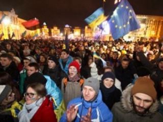 Если Донбасс выйдет на демонстрации западные регионы положат зубы на полку  Чиновник