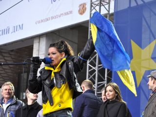 Руслана заявила, что готова на самоубийство ради Евромайдана 