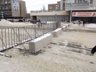Дорогу к луганской елке заблокируют бетонными блоками